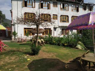 Valley holidays - Srinagar - 9