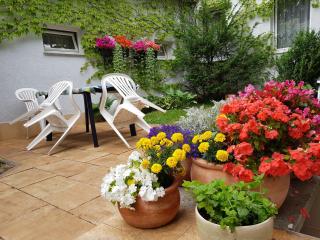 Pokoje i apartamenty przy Sosnowej - 8