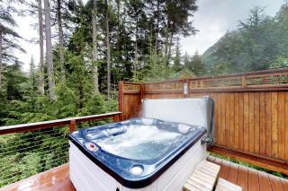 Christina Cabin - Girdwood - 8