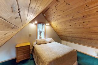 Christina Cabin - Girdwood - 4