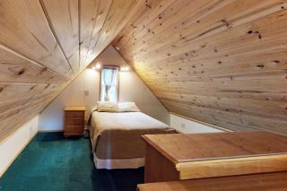 Christina Cabin - Girdwood - 3