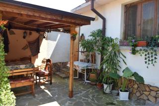 Guest house Nedyalkovi - 1
