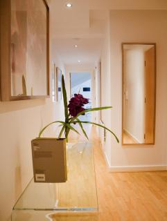 Regent House deluxe 2 bedroom apartment - 1