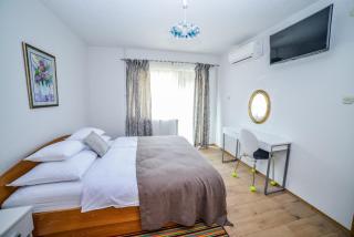 Sixteen Lakes Guest House - Jezerce - 7