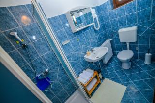 Sixteen Lakes Guest House - Jezerce - 2