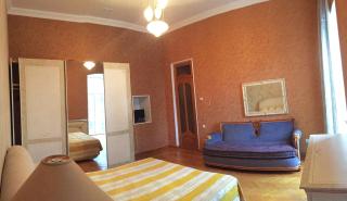 Center Palace - 2