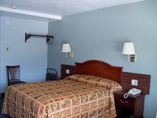 Economy Inn - Willows - 8
