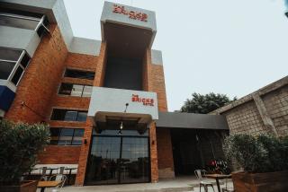 The Bricks Hotel - Dumaguete - 4
