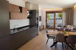 Luxury Poolside Villa - Slatine - 7