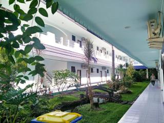 Mahkota Hotel - Genteng - 7