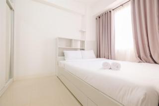 Minimalist 2BR Bassura Apartment Direct Access to Bassura City Mall By Travelio - Giacarta - 2