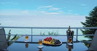 Kiveri Luxurious Seaside Apartment - Kiveri - 8