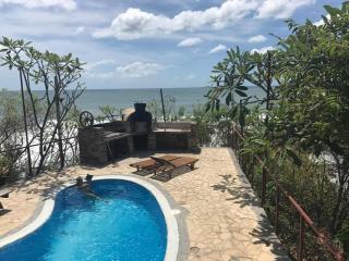 Magnific Rock - Surf Resort & Yoga Retreat Nicaragua - Popoyo - 1