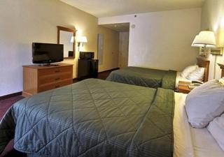 Quality Inn - 8