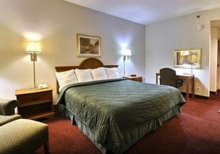 Quality Inn - 6