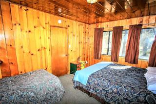 Lonepine Lakeside Resort Retreat by Big Bear Vacations - Big Bear Lake - 4