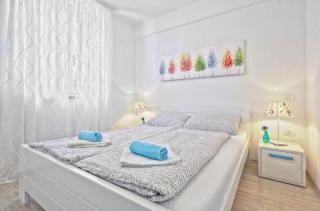 Apartments Punta by Sea - 5