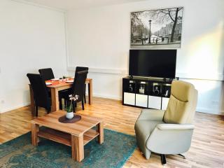 Deluxe Apartments in Hearth of Downtown - 1