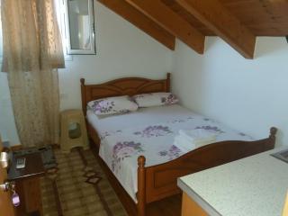 Ksamil Apartments - 9