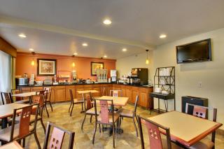 Best Western Plus Altoona Inn - Altoona - 6
