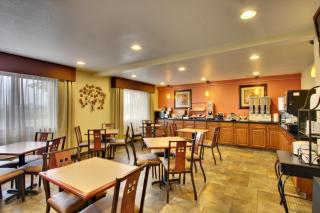 Best Western Plus Altoona Inn - Altoona - 5