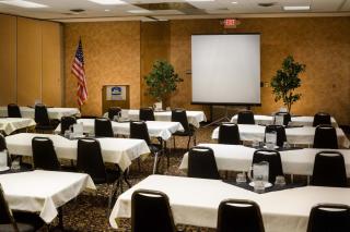 Best Western Ramkota Hotel Aberdeen - Aberdeen - 5