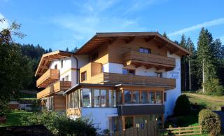 Pension Noella - Sankt Johann in Tirol - 0