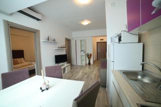 Royal Summer - Mamaia - 7