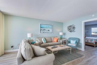 Amazing Waterfront Condo - 0