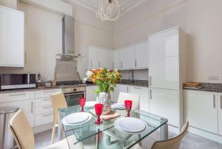 Lovely Chelsea Home near The Thames by UndertheDoormat - Londra - 7