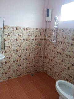Sangtong Beach Resort - Laem Sing - 3