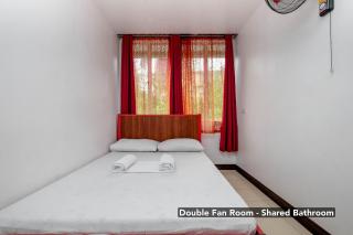 Stay Malate (Wanderers Guest House) - Manila - 3