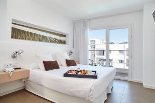 Ibiza Sun Apartments - Playa d'en Bossa - 9