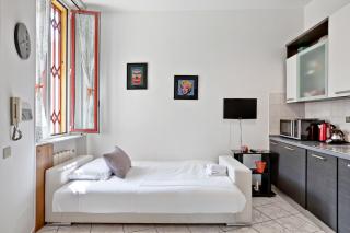 Cenisio brilliant flat - Milan - 6
