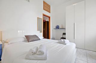 Cenisio brilliant flat - Milan - 4