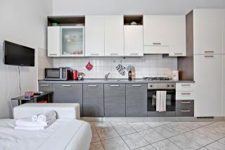 Cenisio brilliant flat - Milan - 9
