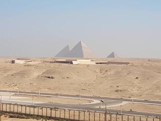 Luxury Pyramids Inn + Tours and Transportations - Cairo - 0