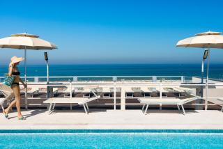 Waldorf Suite Hotel - 6