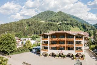Wirtshaushotel Alpenrose - Sankt Lorenzen - 9