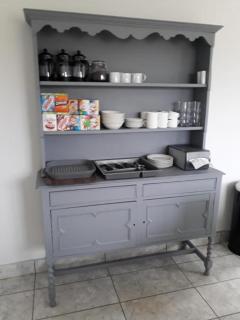 Foxholes Accommodation - Bristol - 9