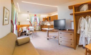 Hotel Kassian - 2