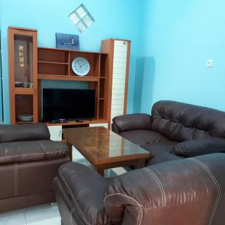 KJ Gold House Senggigi - Senggigi - 2