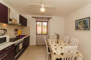 Apartments Fedrigo - Sutivan - 2