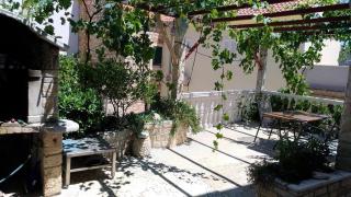 Apartments by the sea Vis - 15926 - 7