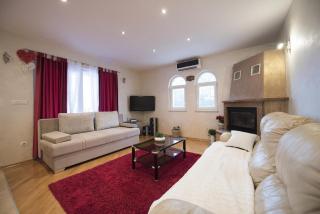 Family friendly apartments with a swimming pool Klis, Split - 16005 - 2