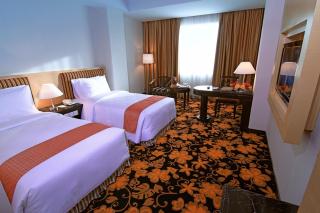 Rocky Plaza Hotel Padang - Padang - 8
