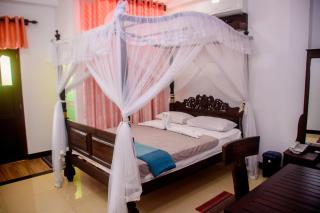 Shirantha Hotel - 6