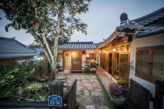 Hanok Story Guesthouse - Jeonju - 0