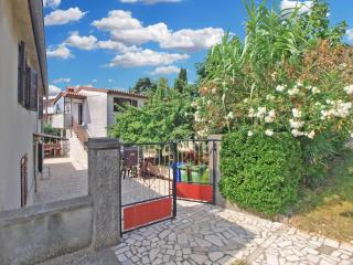 Apartments Luciano 1728 - Premantura - 0