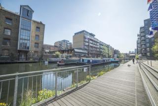 D8 - Canal View Apartment - 0
